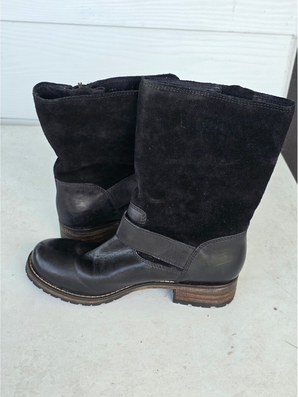 Clarks Black Leather Suede Moto Biker Boots Side Zip Buckle Lug Sole 6.5M - Picture 3 of 9